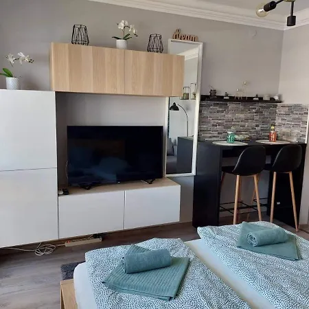Roberta Apartman1 公寓 *