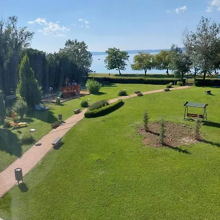 Roberta Apartman1 Apartment *